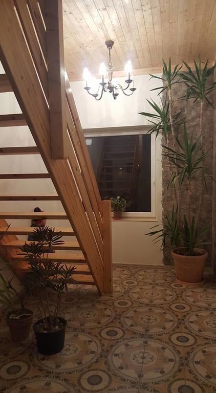 Farm Stay Nh Stables Nyrany ภายนอก รูปภาพ